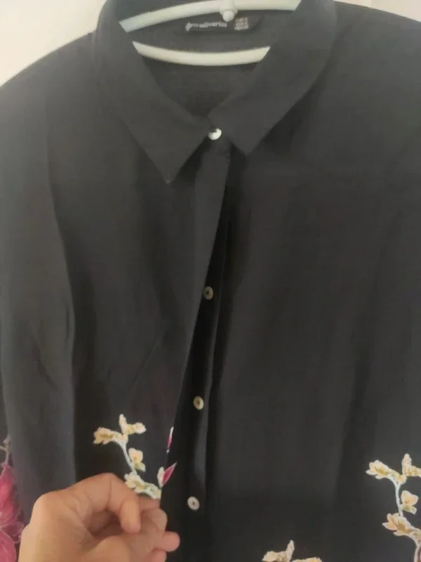 Stradivarius Camisa blusa preta floral tamanho P – photo 6